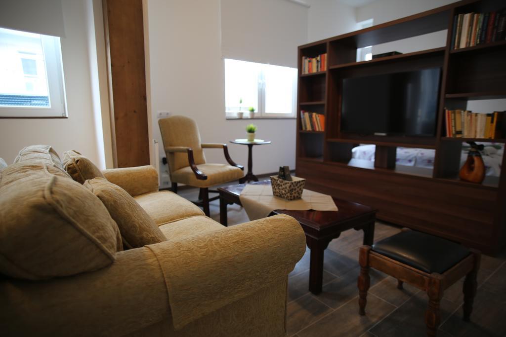 Del Toro Apartment Skopje Bilik gambar